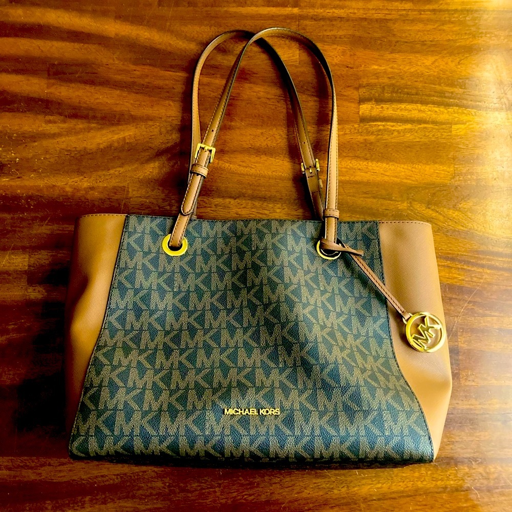 NWT Michael Kors Walsh Medium Brown Tote